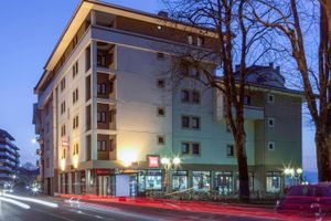 Alojamiento - ibis Thonon Evian
