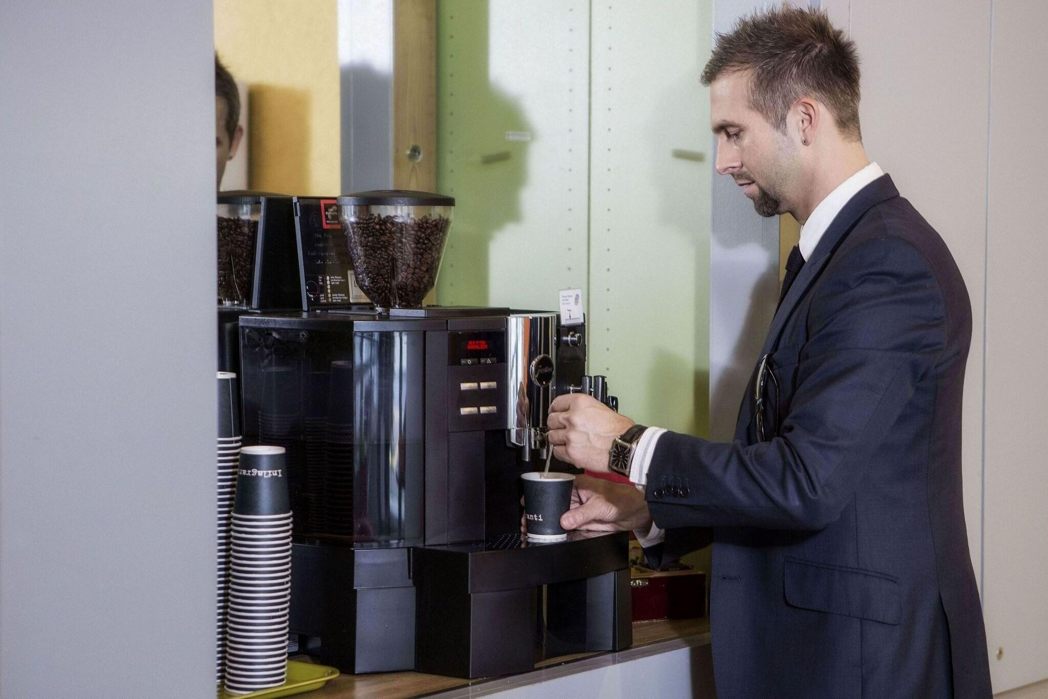 Bar/Salón Hotel Waldhorn