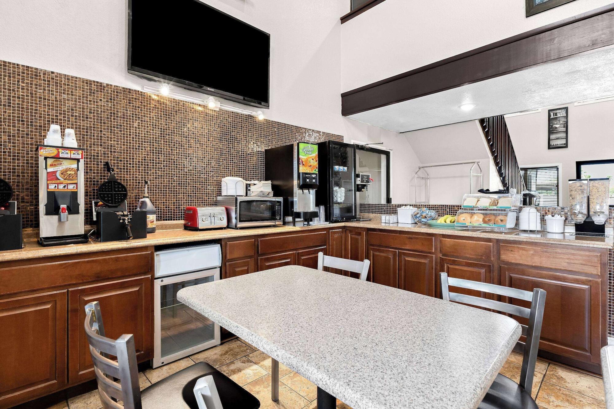 Restaurant Super 8 by Wyndham Goodyear/Phoenix Area