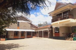 Alojamiento - Merinja Guest House