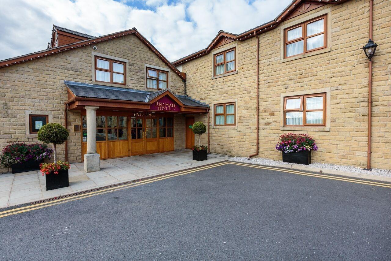 Vista Exterior Red Hall Hotel