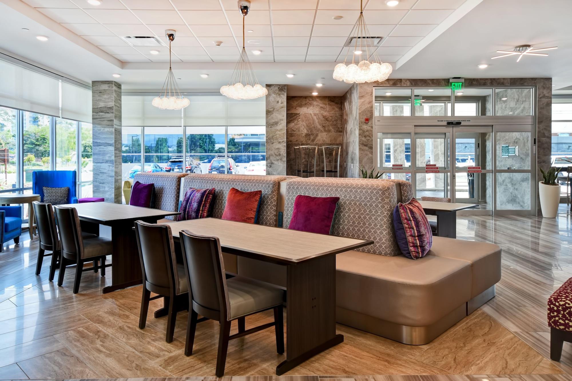 Vista Lobby Home2 Suites by Hilton San Francisco Airport North