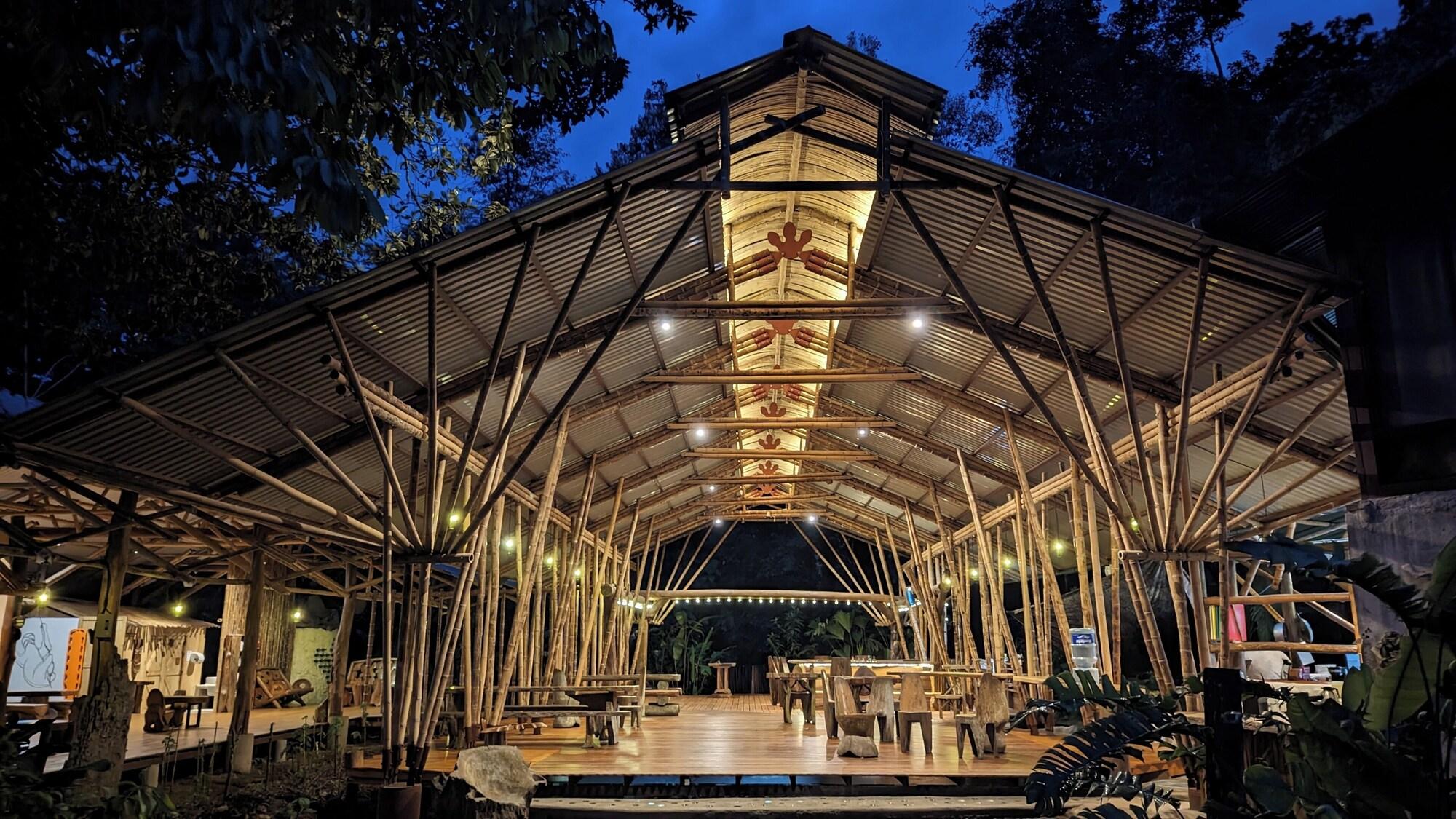 Varios Danta Corcovado Lodge