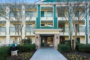 Alojamiento - HomeTowne Studios by Red Roof Raleigh - Durham