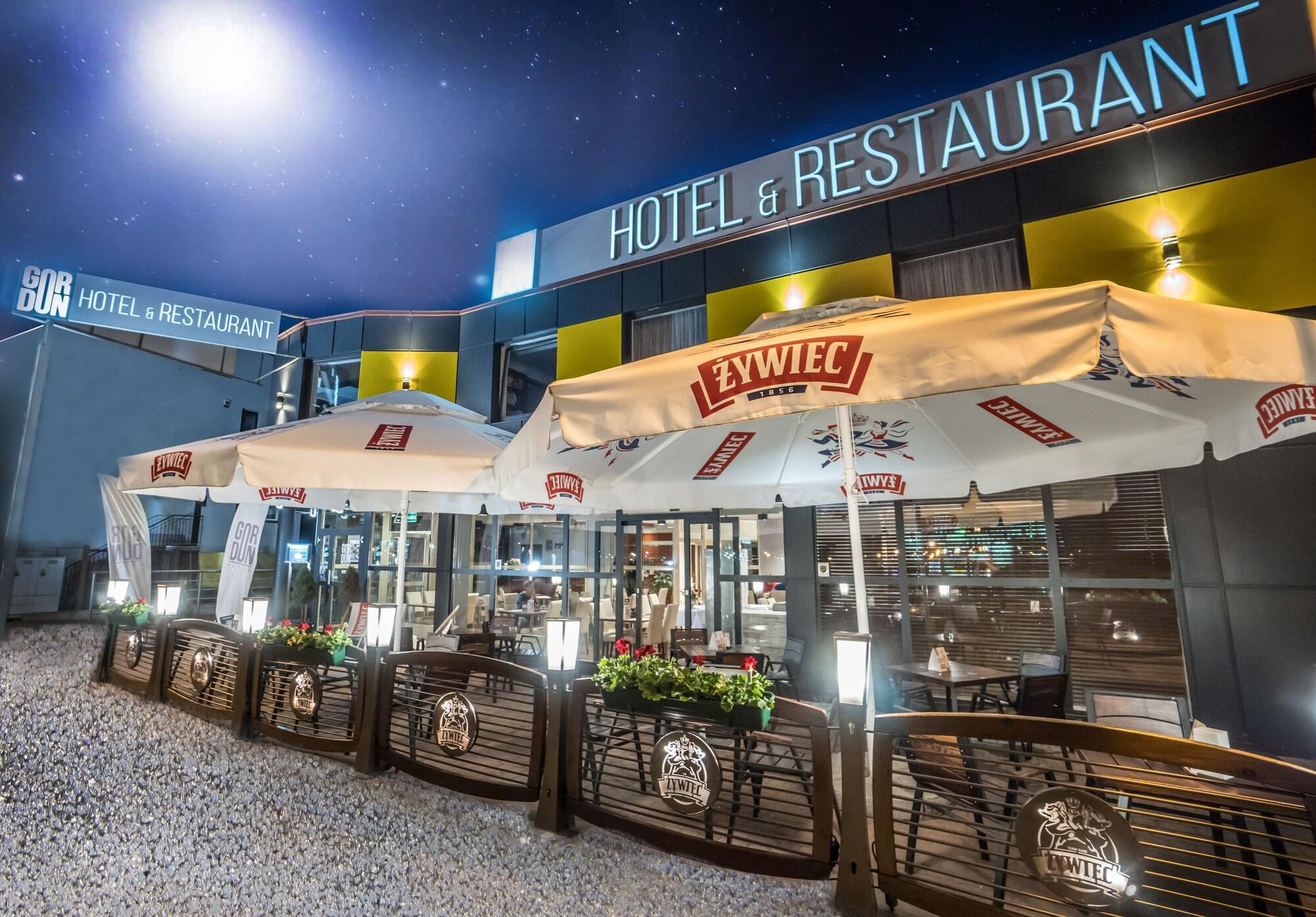 Varios Gordon Hotel
