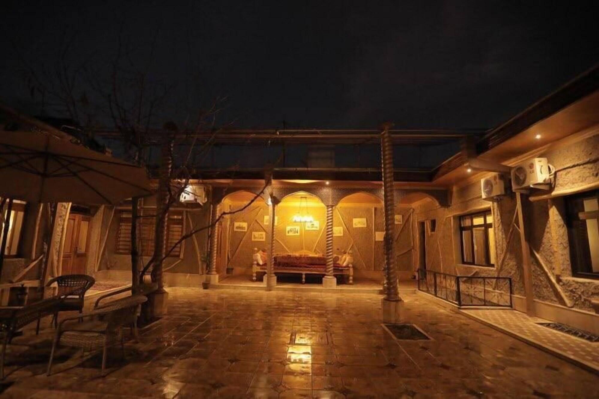 Varios "S E A S O N S"