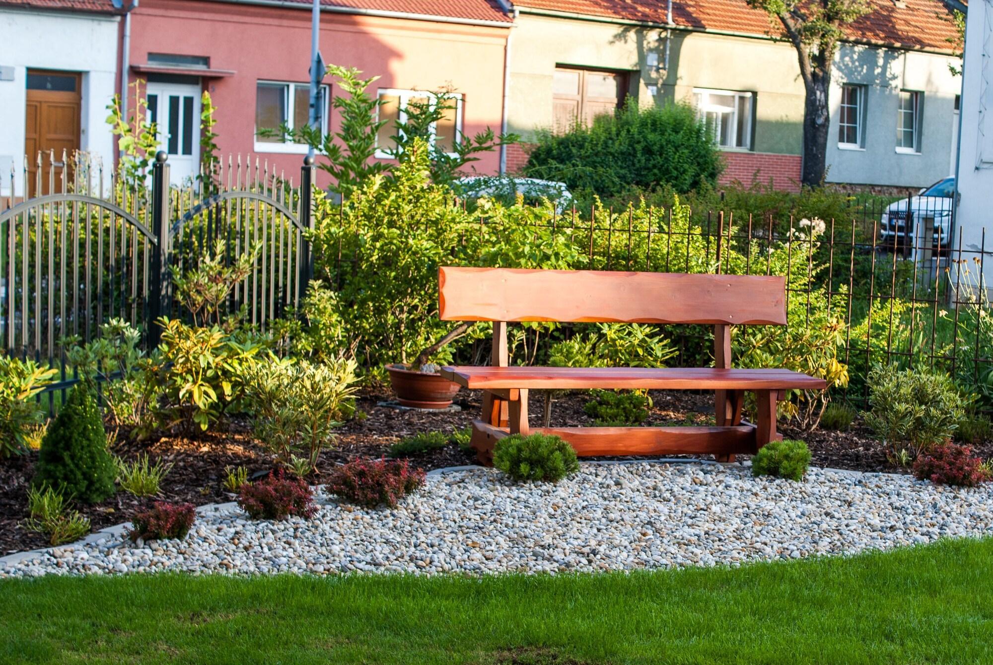 Vista Exterior Elendris - Ubytování u kostela