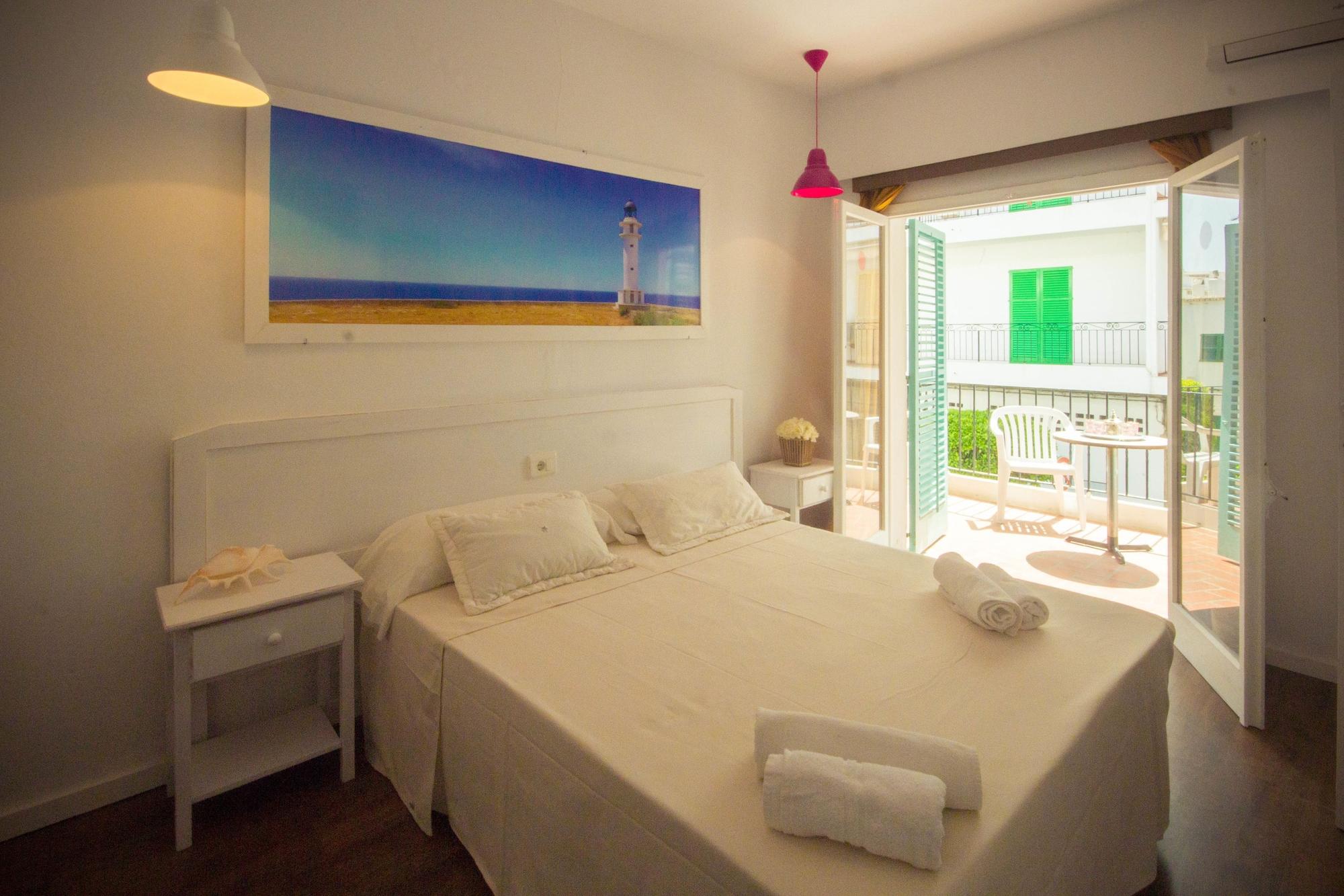 Varios Hostal Sunset Ibiza