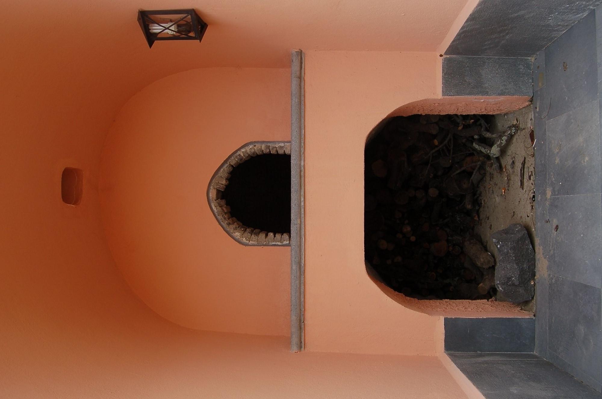 Restaurant Flegrea House - Casa Rosa