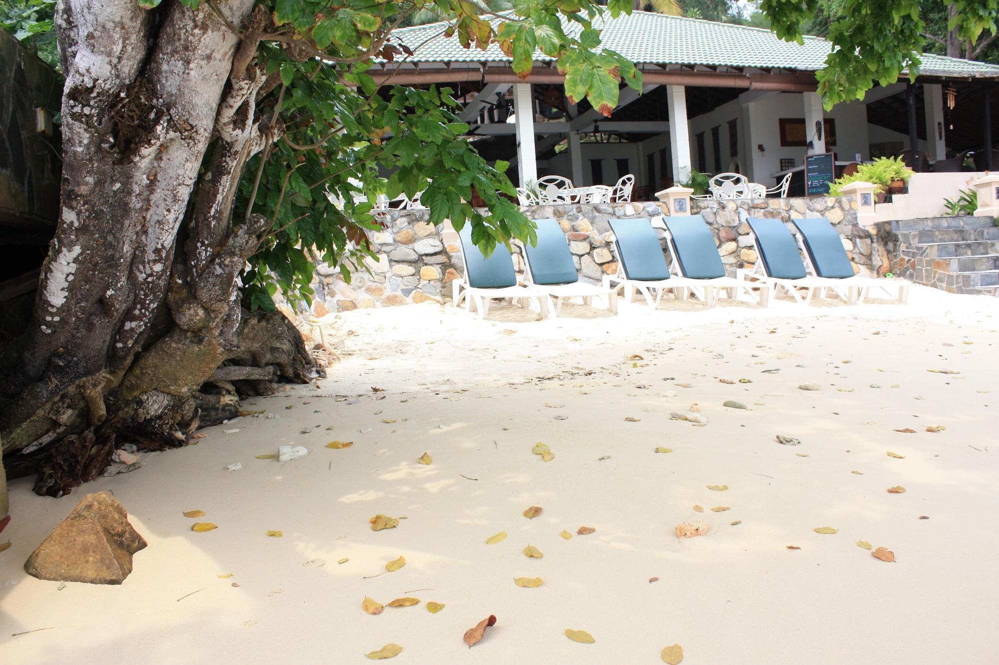 Playa Minang Cove Resort