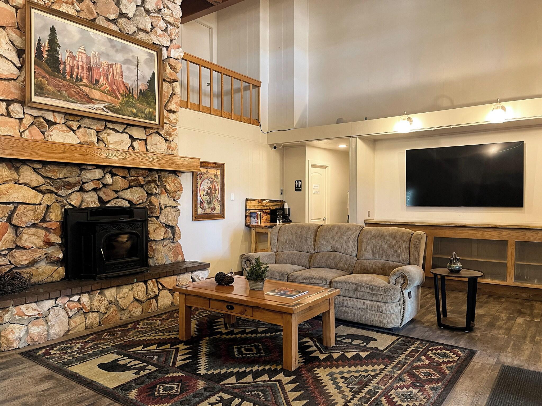 Vista Lobby Bryce Canyon Pines