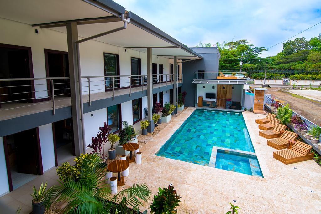 Vista Piscina Hotel Paradise Bay