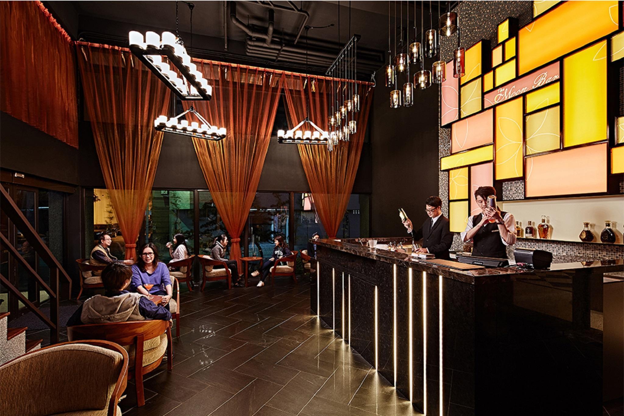 Bar/Salón Hotel Sukimi