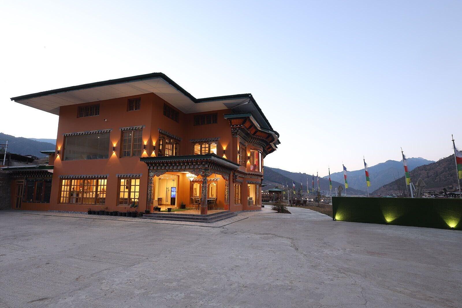 Vista Exterior Paro Grand Resort