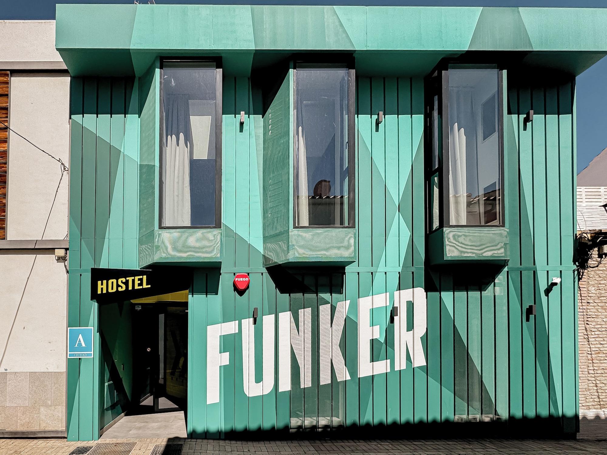 Vista Exterior Funker Hostel