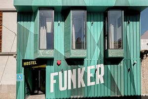 Alojamiento - Funker Hostel