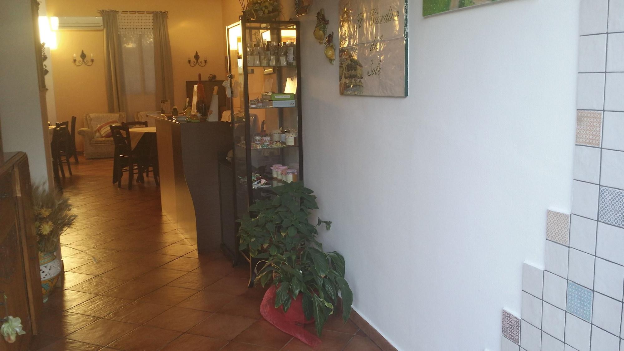 Vista Lobby Il Giardino del sole