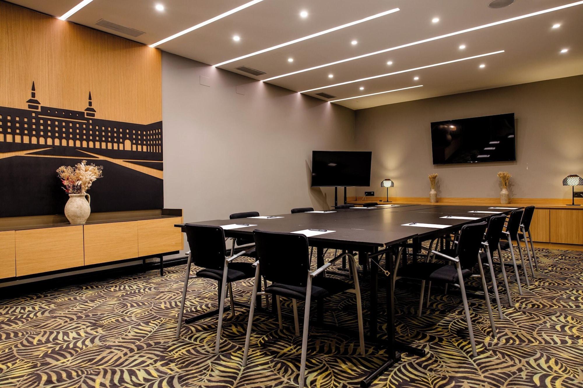 Sala de Reuniones Motel One Madrid-Plaza de España