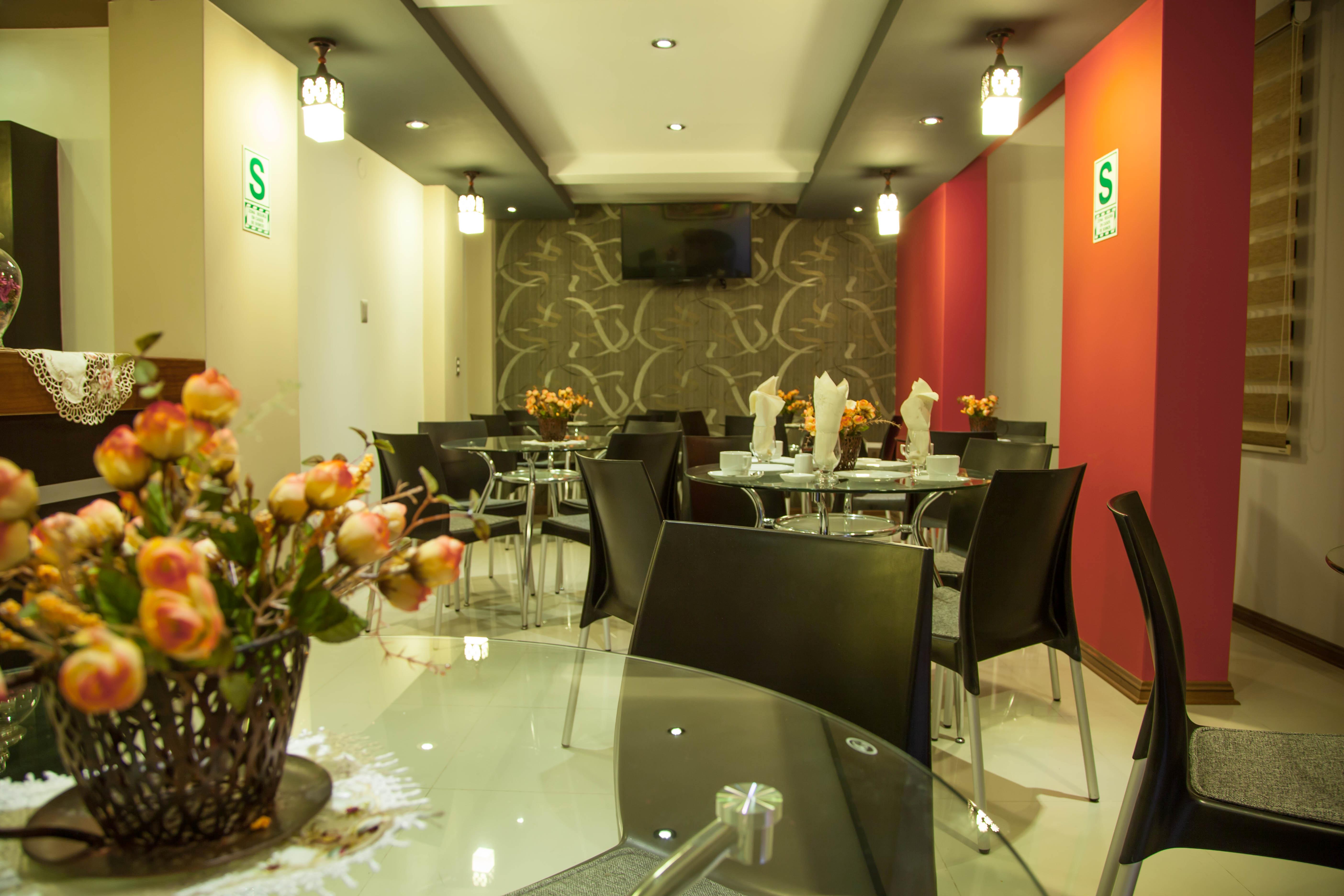 Restaurant Plaza Sur Hotel Suites