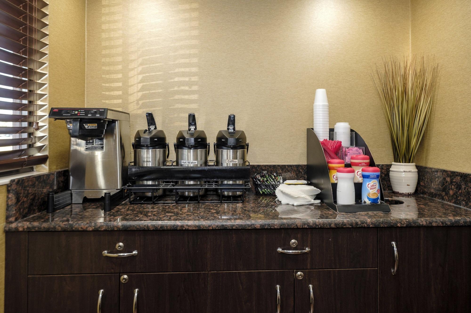 Bar/Salón Red Roof Inn Lansing East – MSU