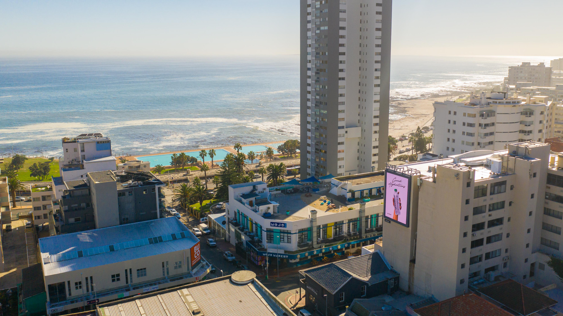 Vista Exterior Mojo Hotel