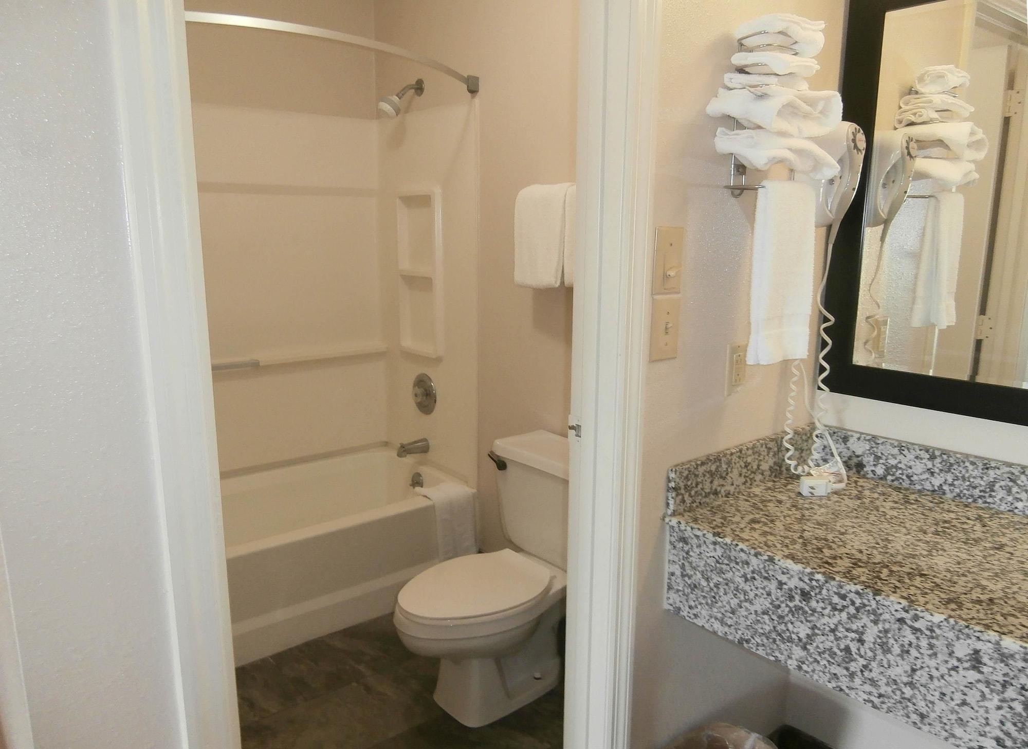 Equipamiento de Habitación Americas Best Value Inn Blue Ridge