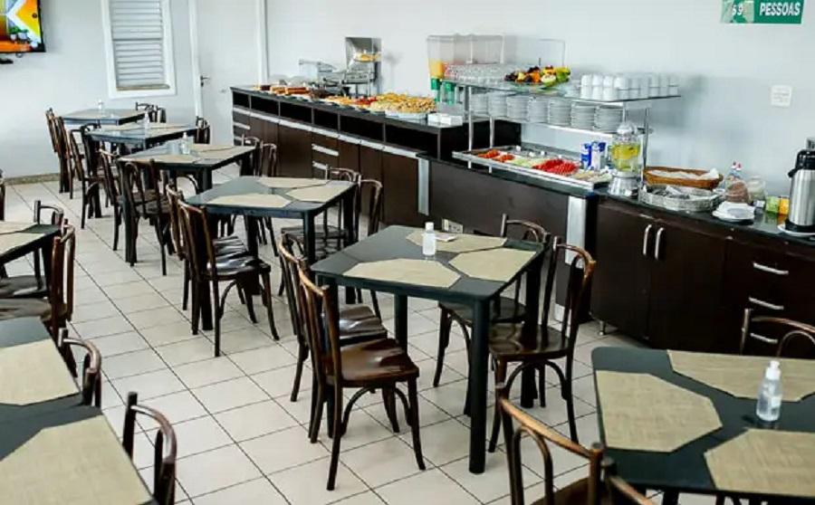 Restaurant Steel Valley Economic Hotel