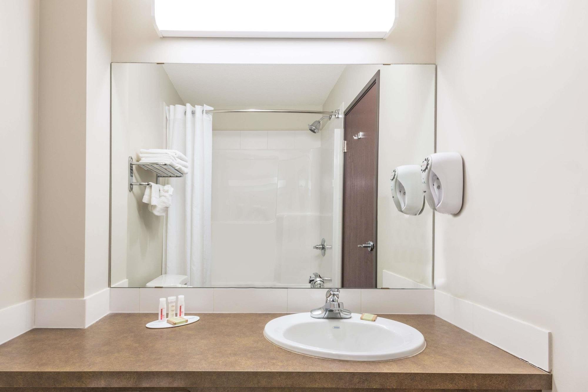 Equipamiento de Habitación Super 8 by Wyndham Innisfail