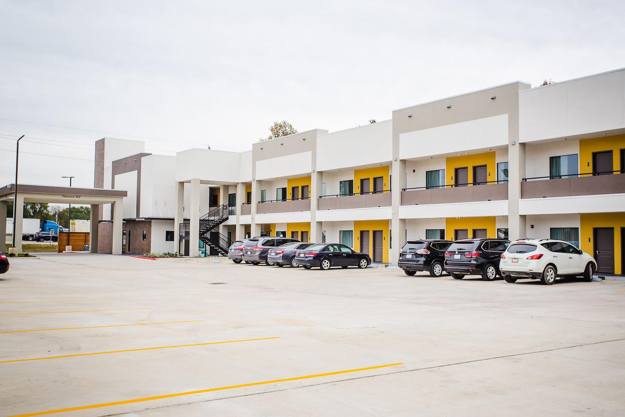 Vista Exterior Palace Inn Airtex