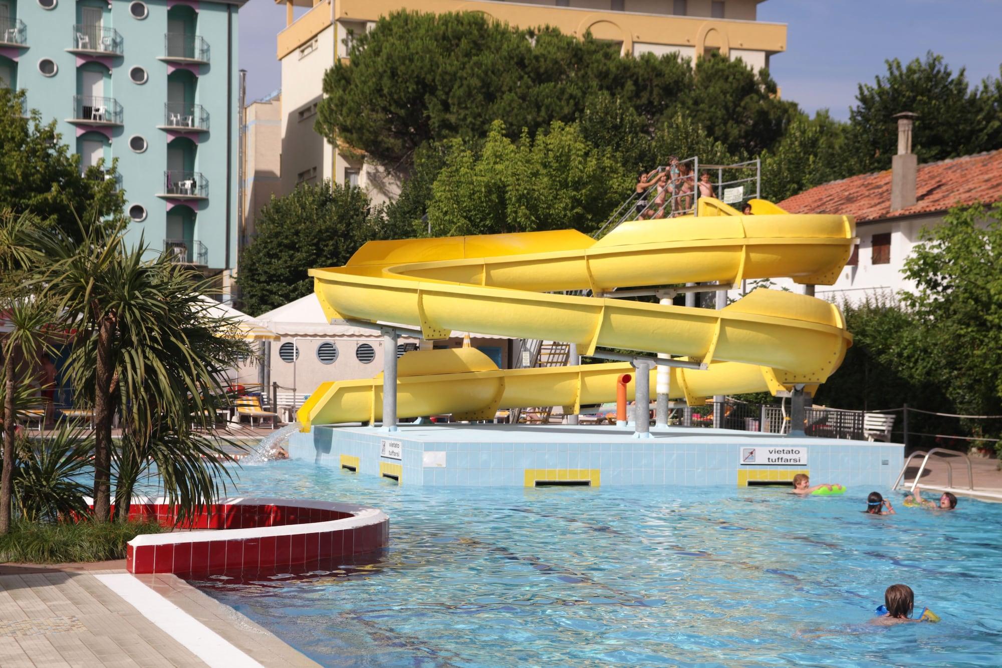 Vista Piscina Hotel Vanni