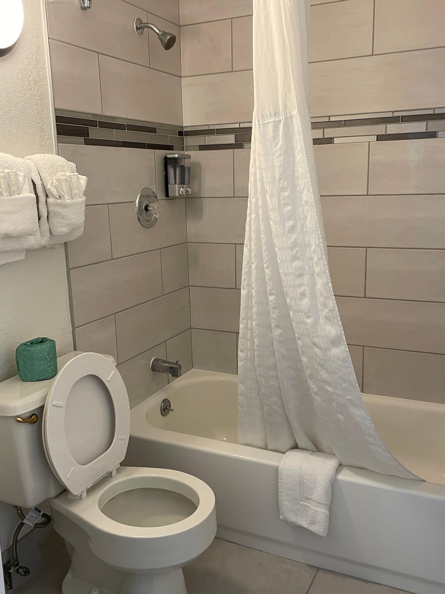 Equipamiento de Habitación Tricove Inn & Suites