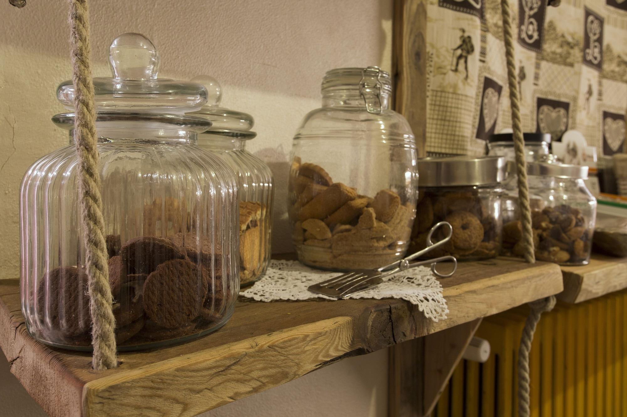 Restaurant Apartments Suites LAC BLEU