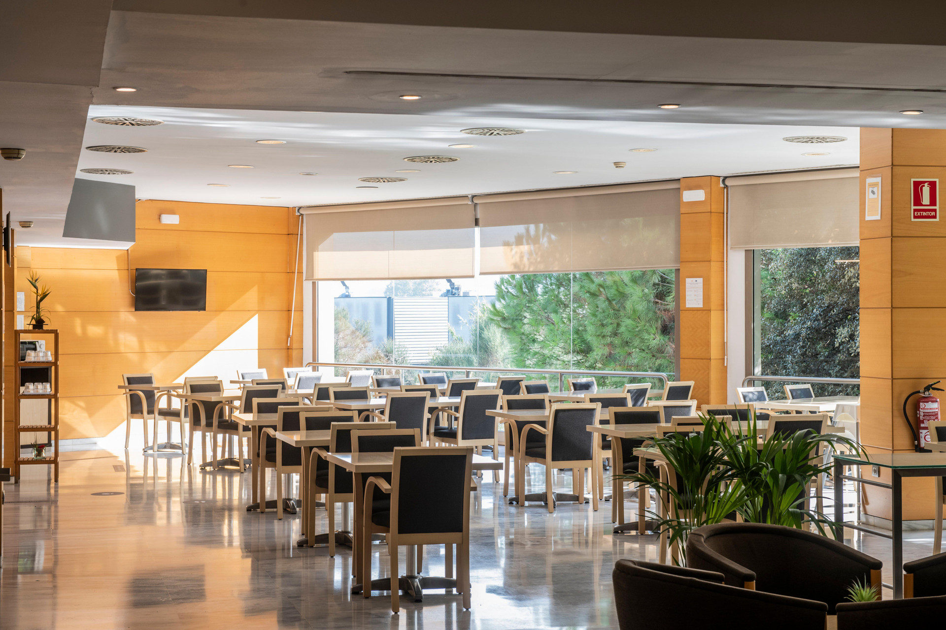 Restaurant Holiday Inn Express Barcelona-Montmeló by IHG