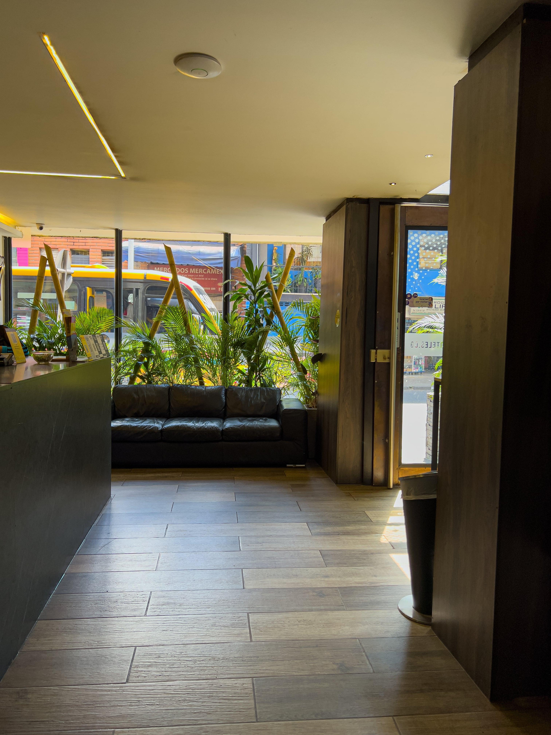Vista Lobby Hotel 47 Medellin Street