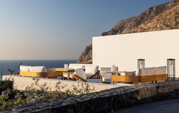 Sandblu Santorini, LXR Hotels & Resorts