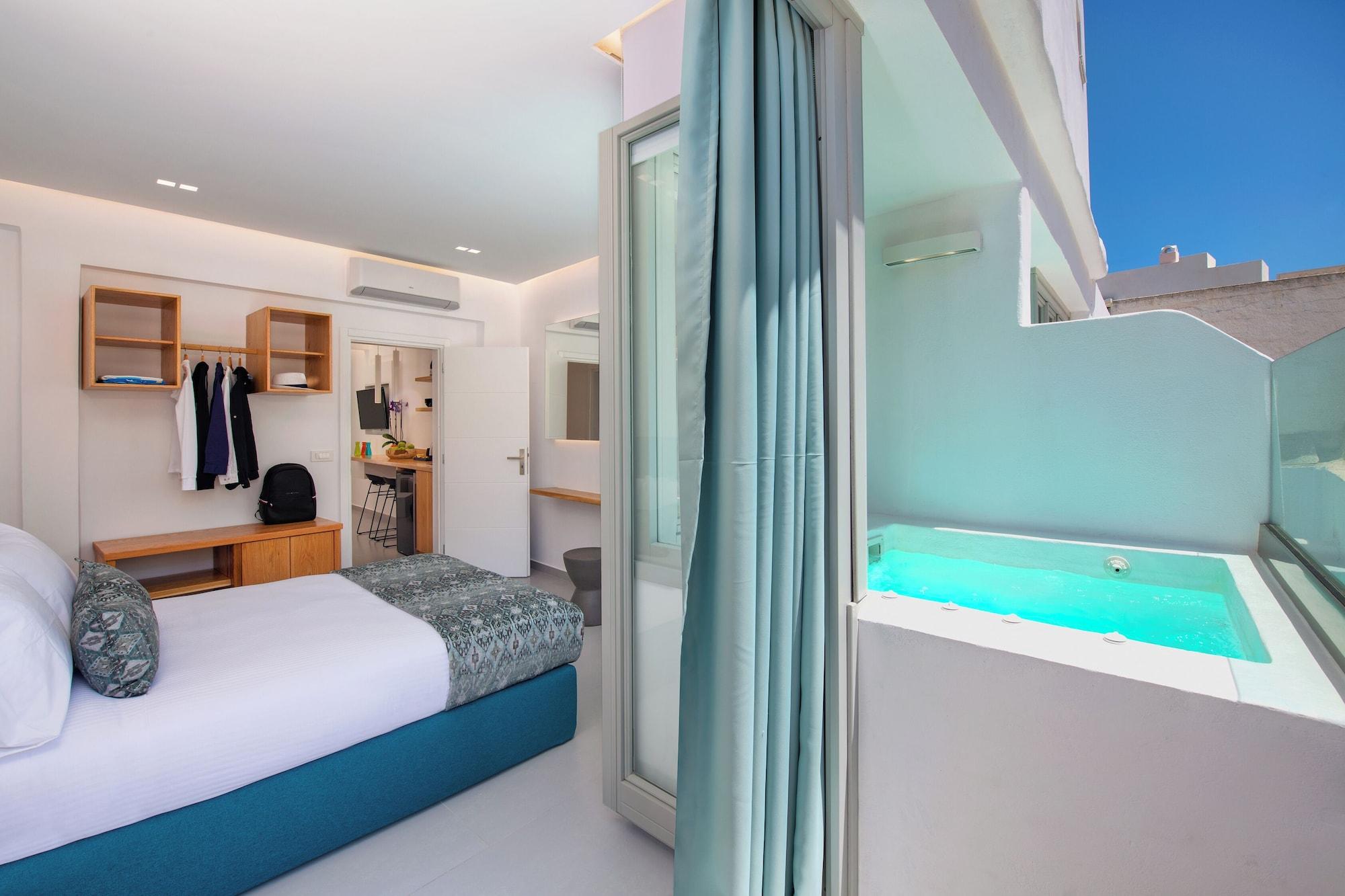 Vista Exterior Harmony Suites