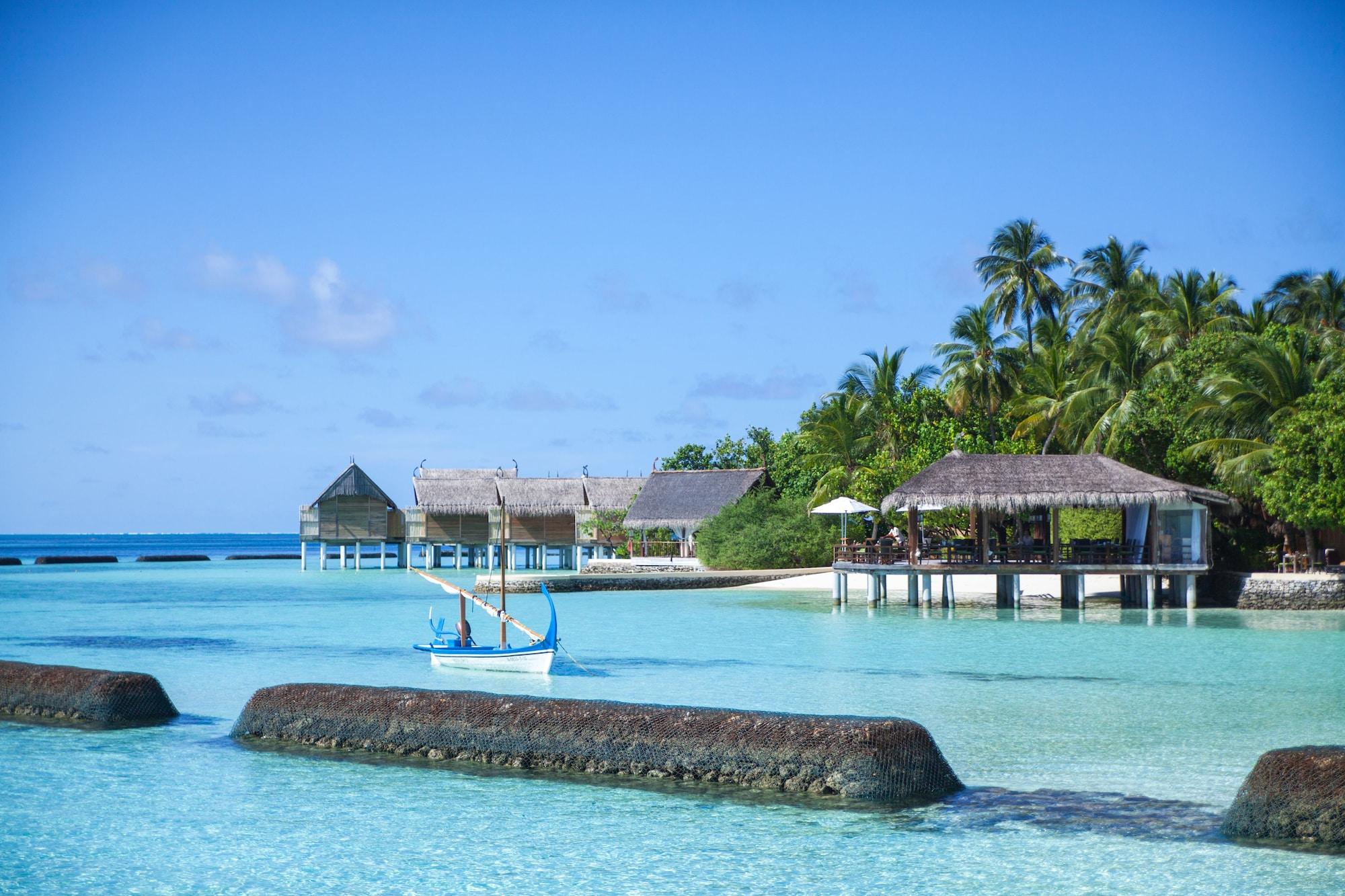 Vista Exterior Constance Moofushi All Inclusive