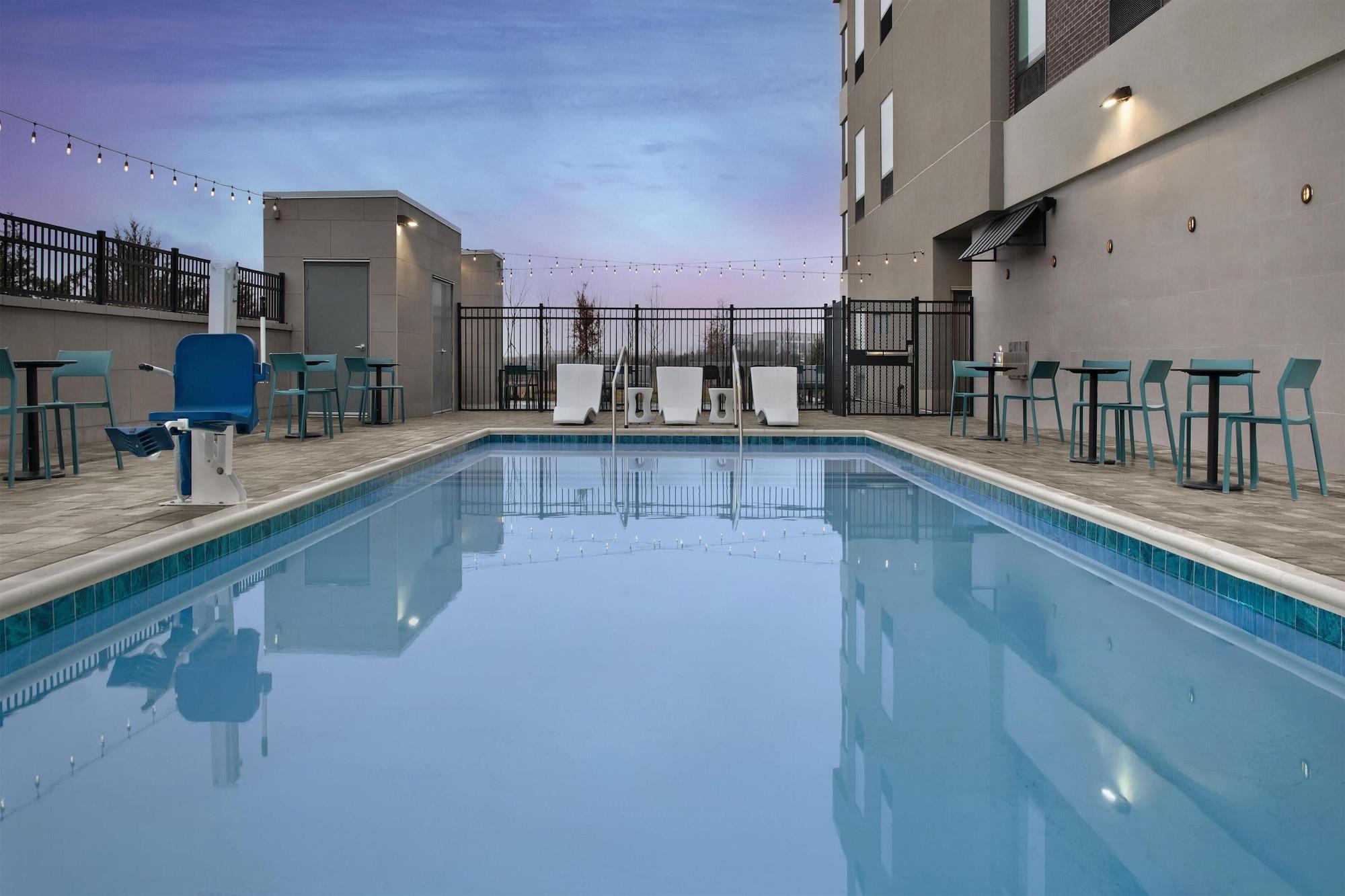Vista Piscina Home2 Suites By Hilton Ashburn, Va