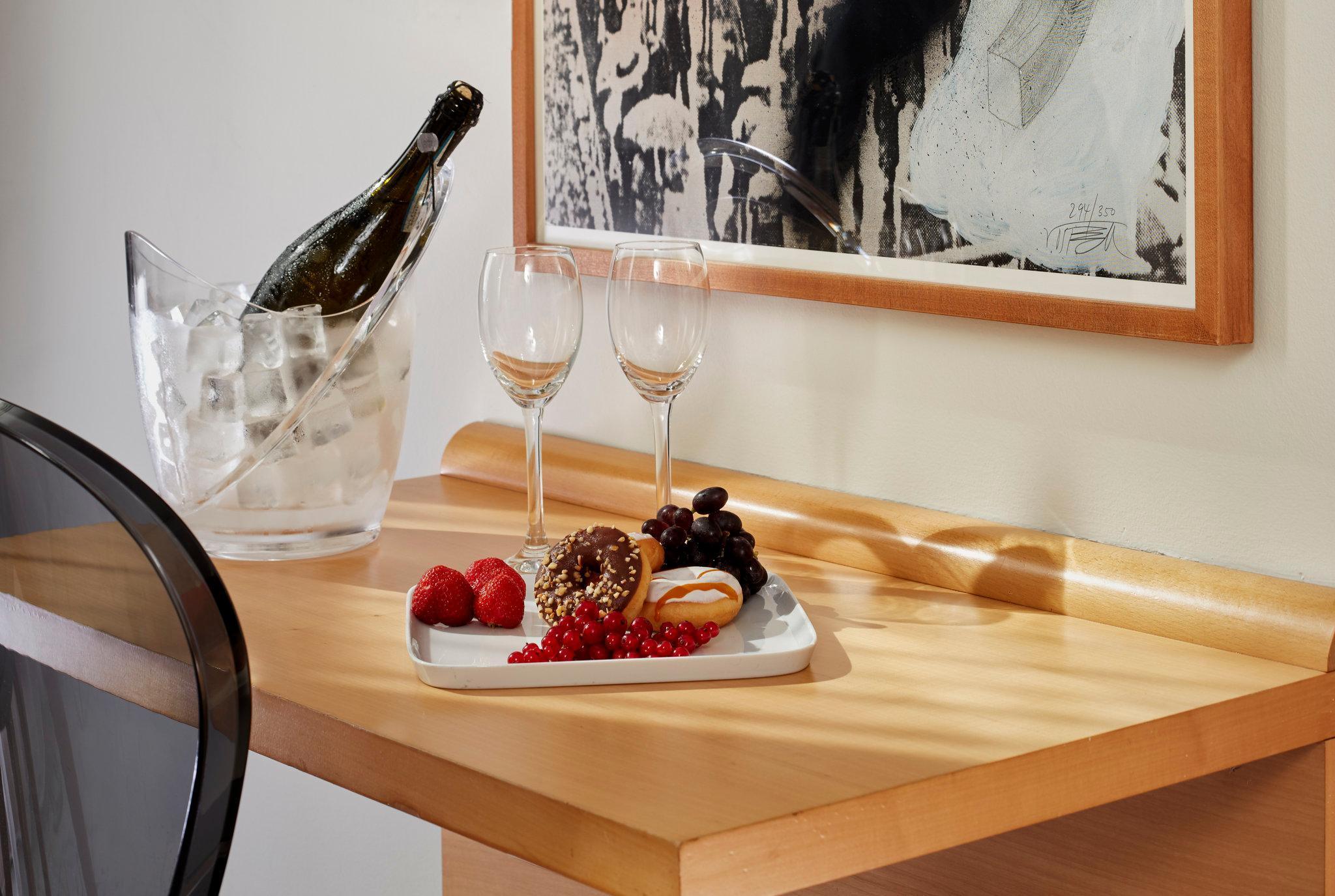 Vista Exterior Radisson RED Berlin Kudamm