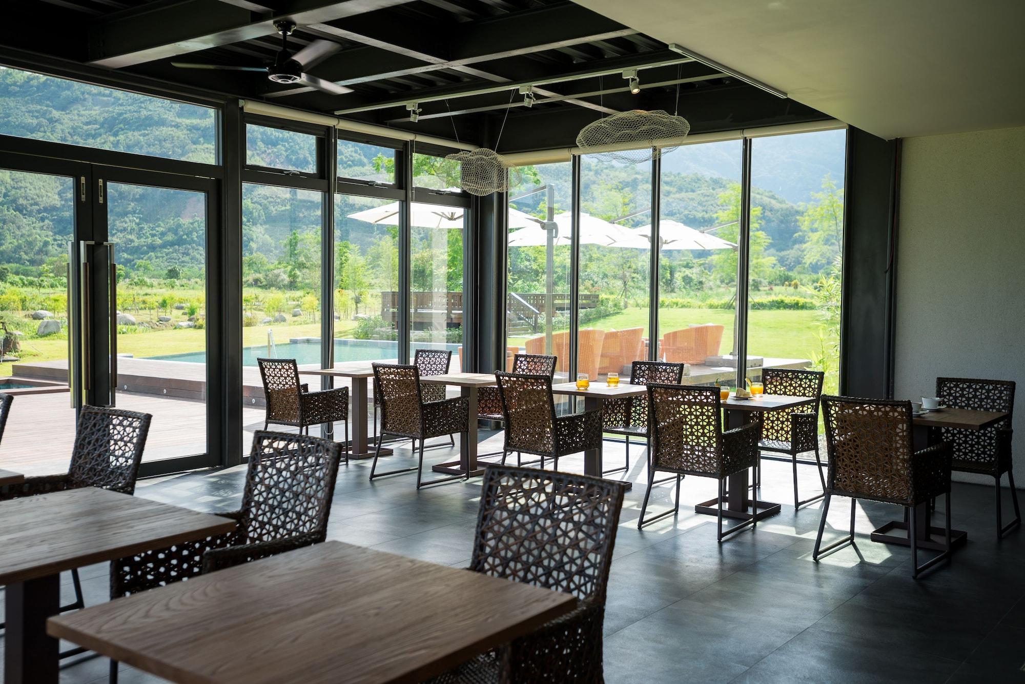 Restaurant The Silence Manor
