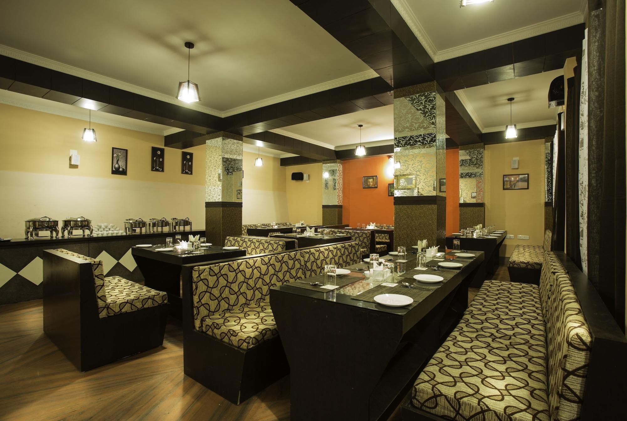 Restaurant Golden Star Continental & Spa