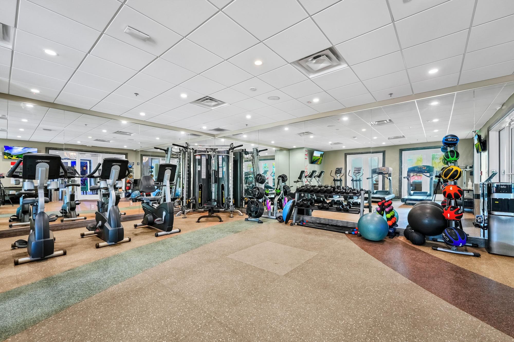Gimnasio Encore Resort and Water Park at Reunion by Rentyl