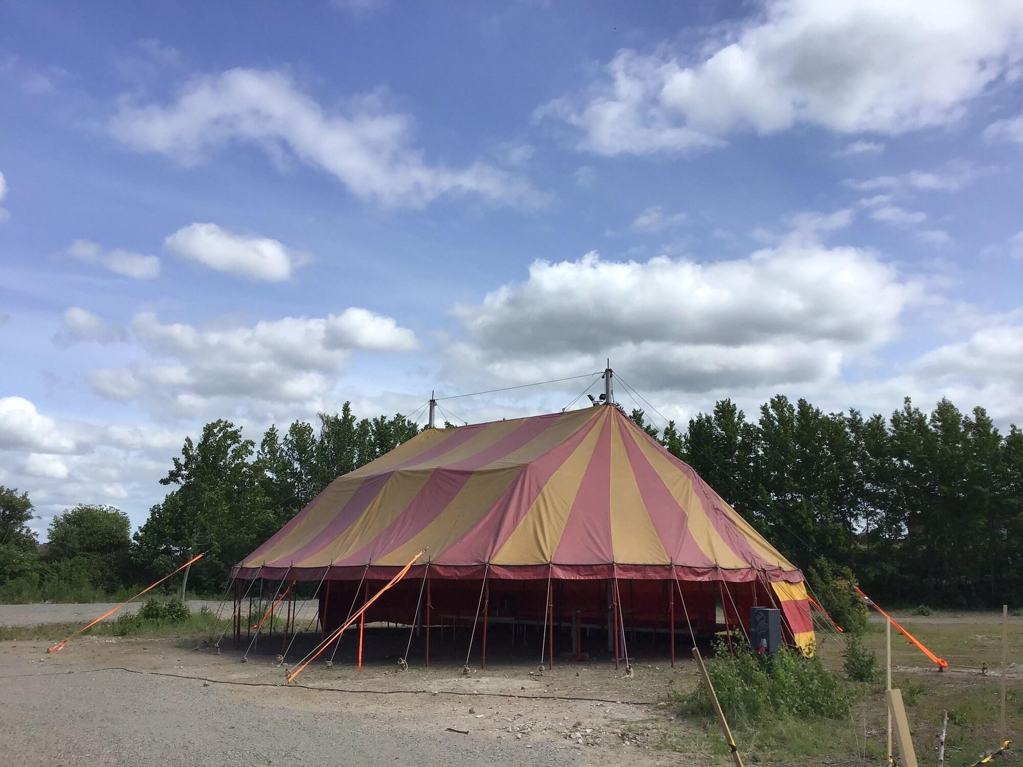 Vista Exterior Grand Circus Hotel