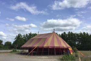 Alojamiento - Grand Circus Hotel