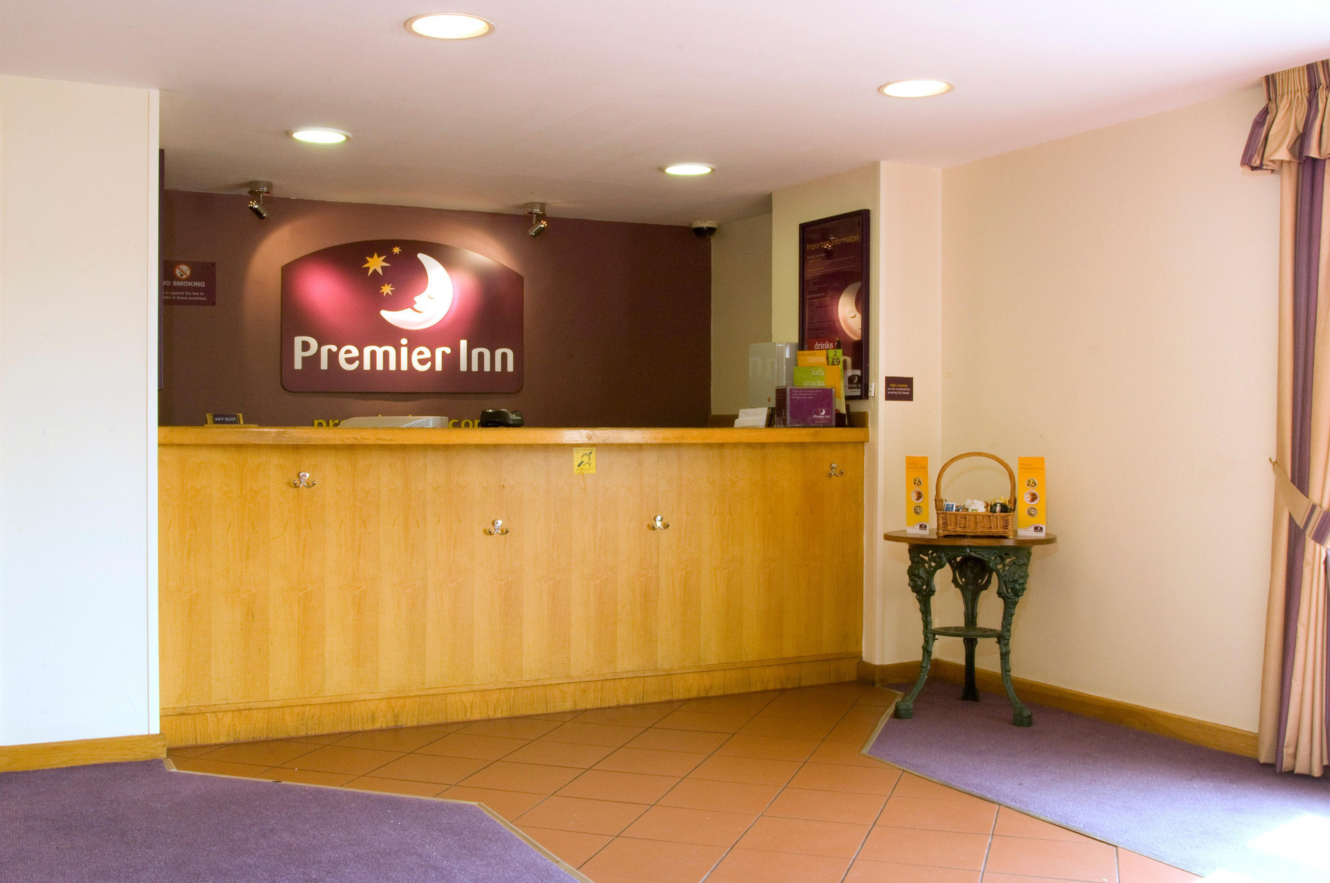 Vista Lobby Premier Inn Pontefract North