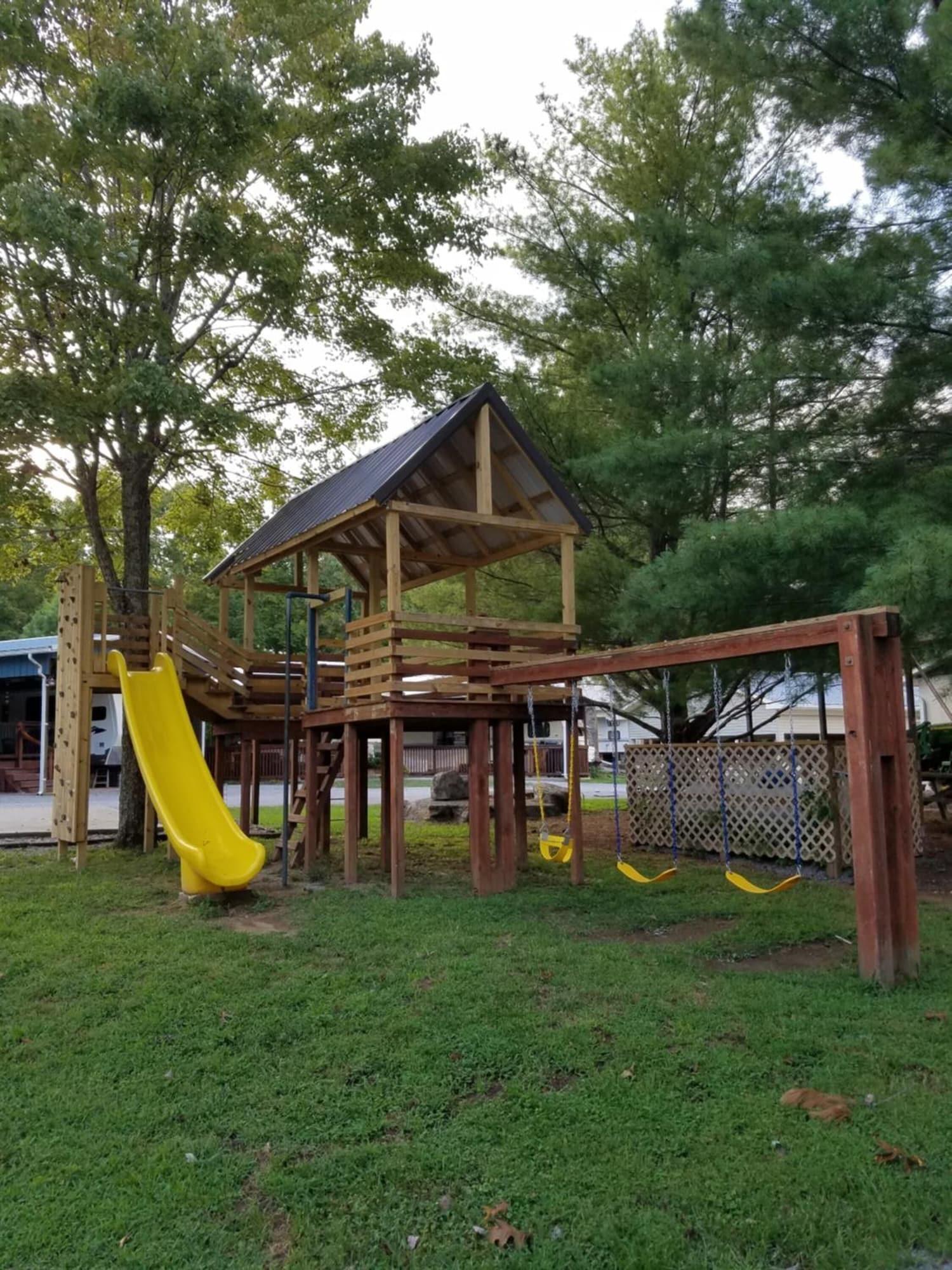Instalaciones Recreativas Timber Pointe Resort