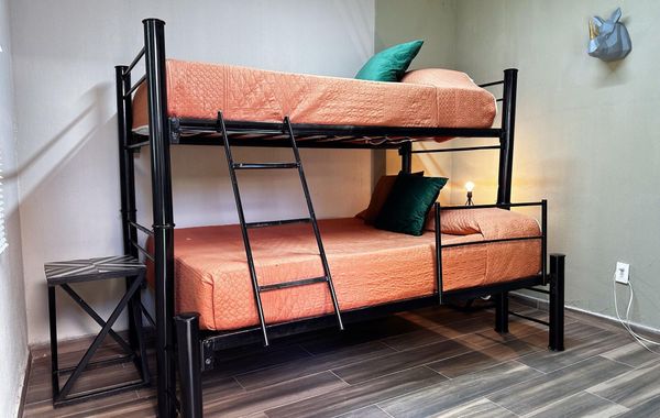 Begonias Loft ¡A 5 min del Auditorio Telmex! - Hoteles con jacuzzi en Guadalajara, Jalisco