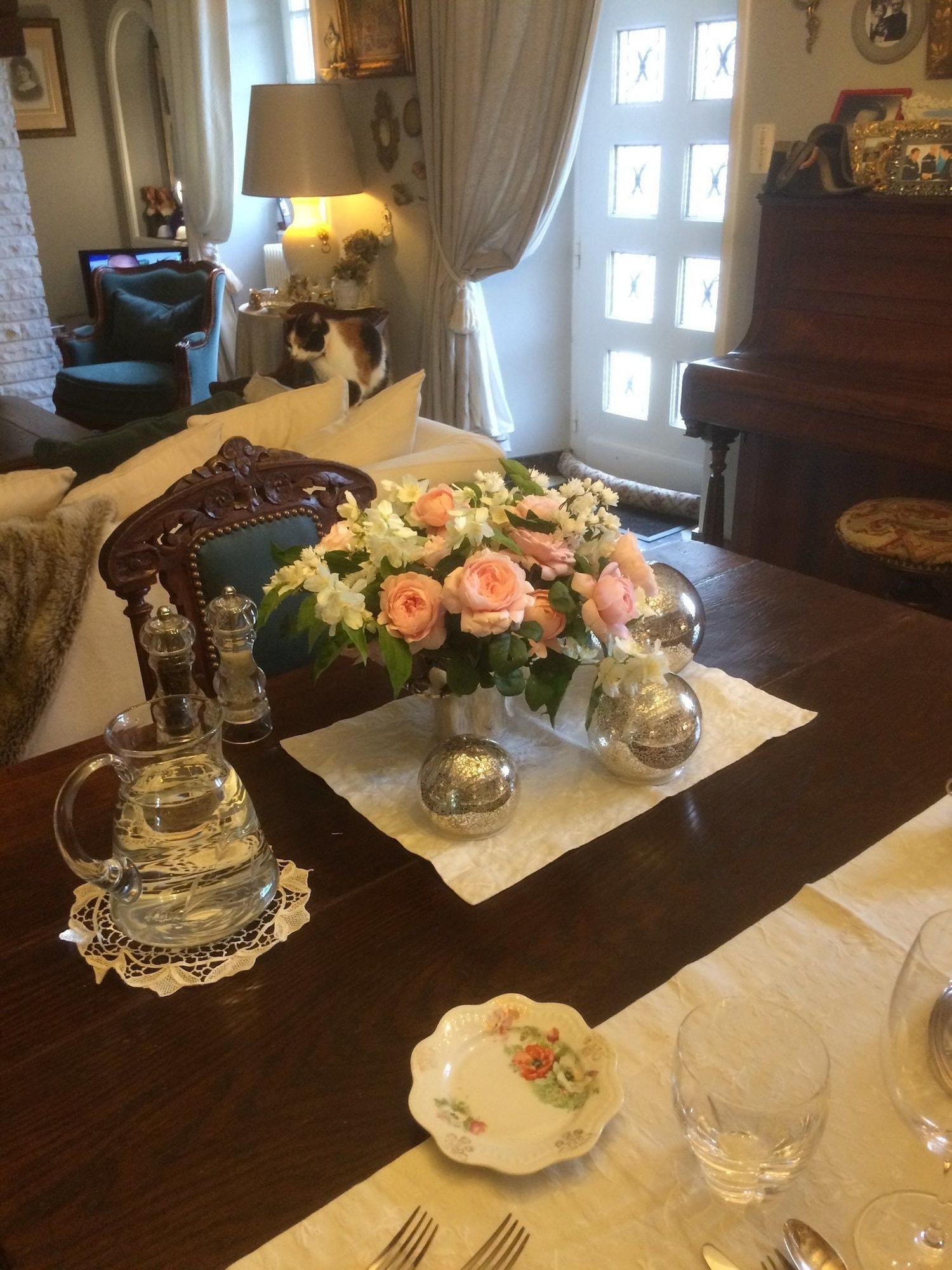 Vista Lobby Domaine du Salabert