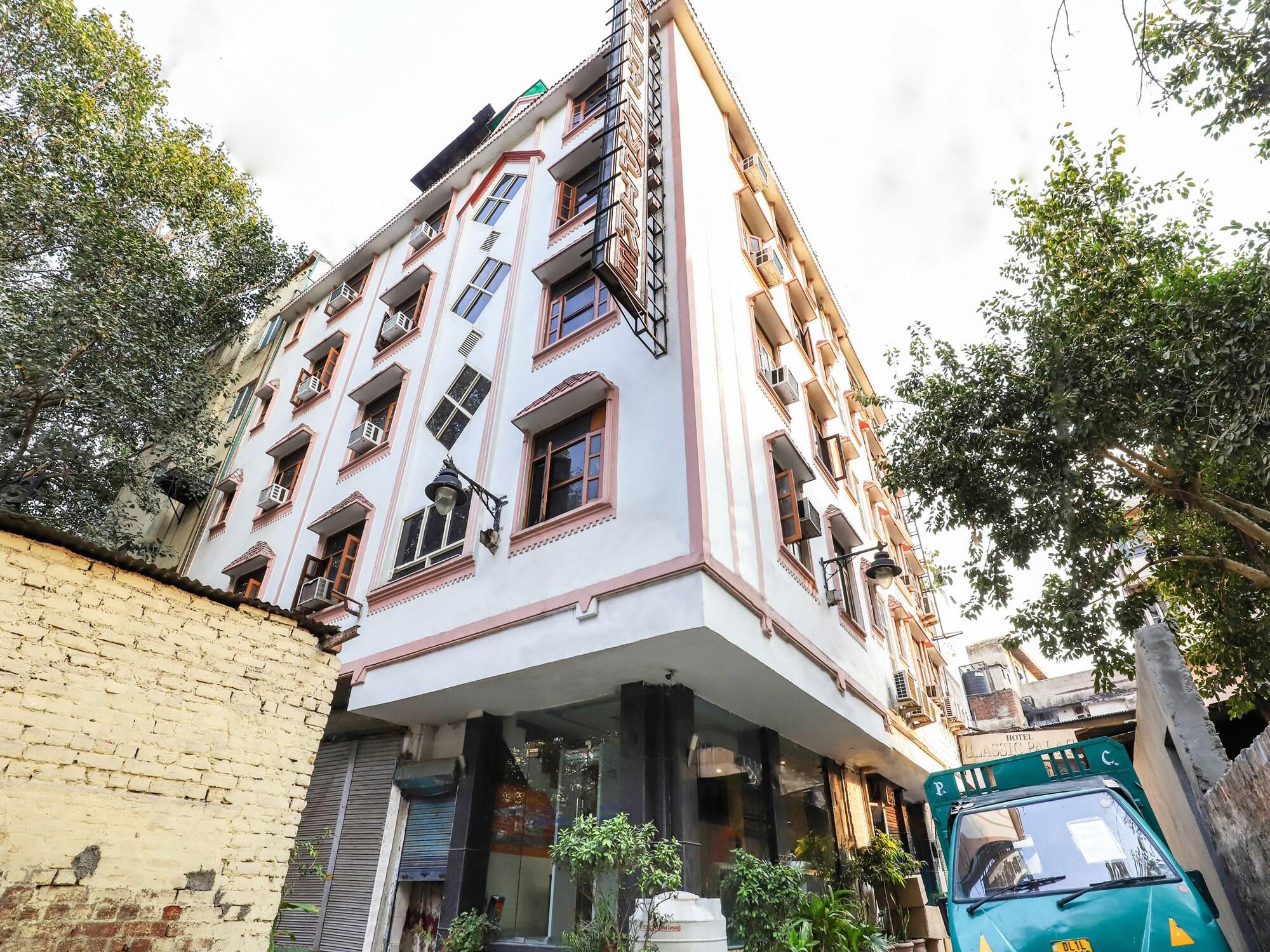 Vista Exterior OYO 29389 Delhi Empire