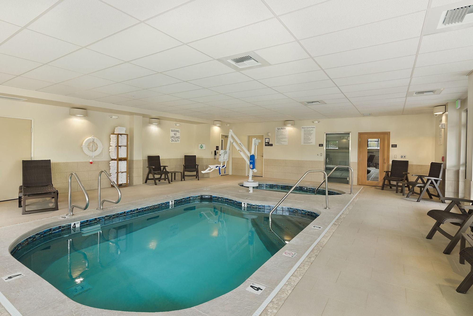 Spa Oxford Suites Bellingham